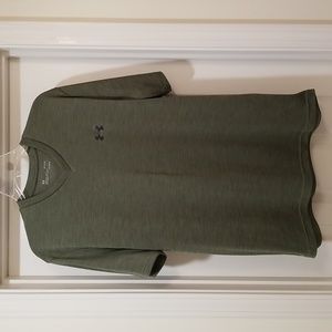 Under Armour V-neck Loose Fit